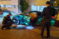 الشرطة تحرر مخالفة بقيمة 1000 شيكل وتسحب ترخيص سيارة بسبب انبعاث الضوضاء 